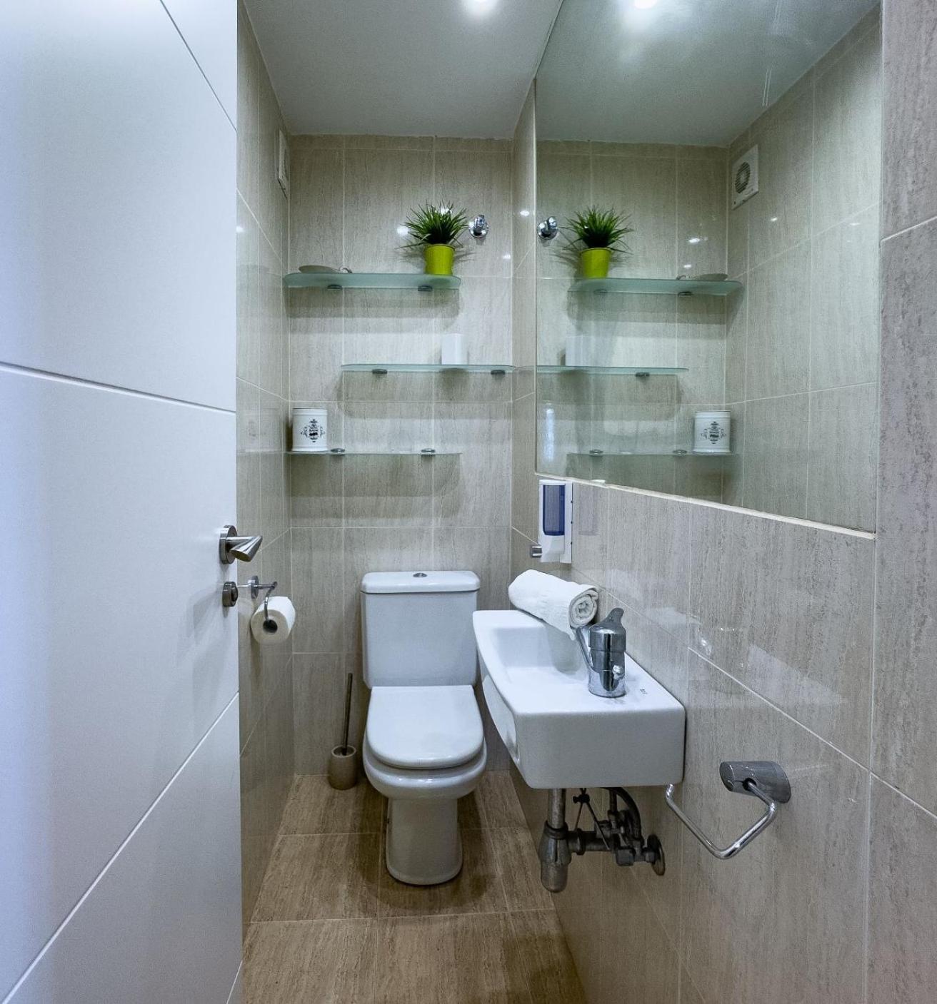 Spacious Two Bedroom In Centre Apartment Marbella